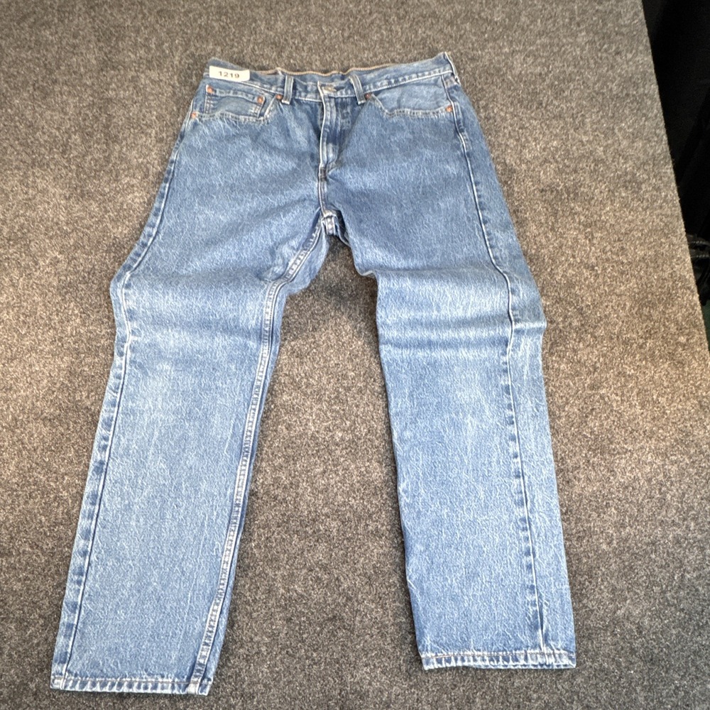 Levi's Men's 34x30 (altered) Straight Leg Regular Fit Mid-Rise Jeans Light Wash
